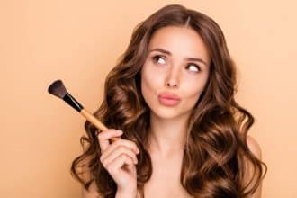 Les secrets d'un teint parfait : astuces et produits indispensables